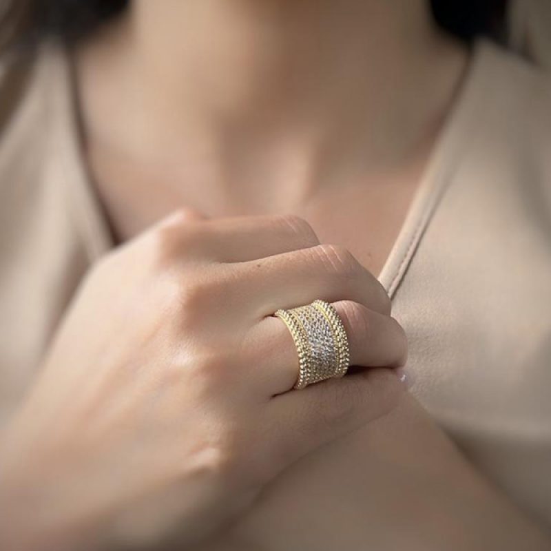 Anel CA Largo Cravejado banhado em Ouro 18K