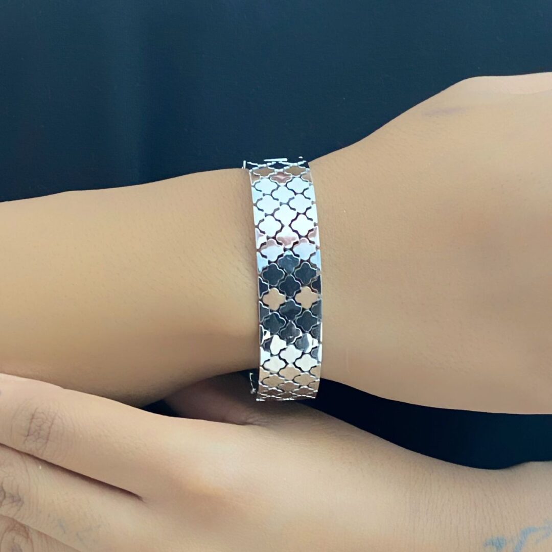 Bracelete Trevinhos em Aço