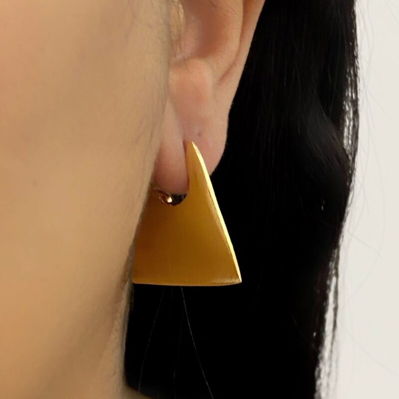 Brinco Cadeado Banhado em Ouro 18k