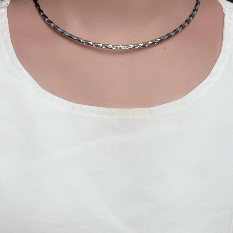 Choker Aro Ondulado em Aço