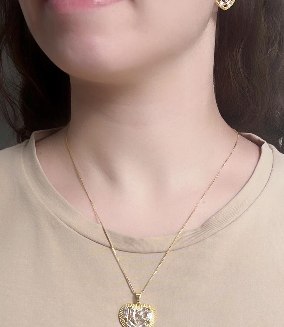 Conjunto Coração Cravejado Banhado em Ouro 18K