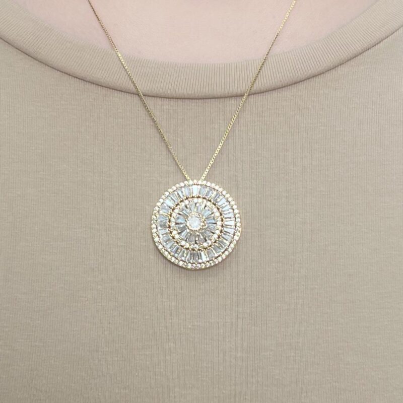 Colar Pizza G Cravejado Banhado em Ouro 18K