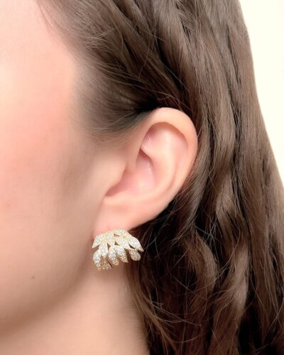 Brinco Earcuff Folhas Cravejado Banhado em Ouro 18