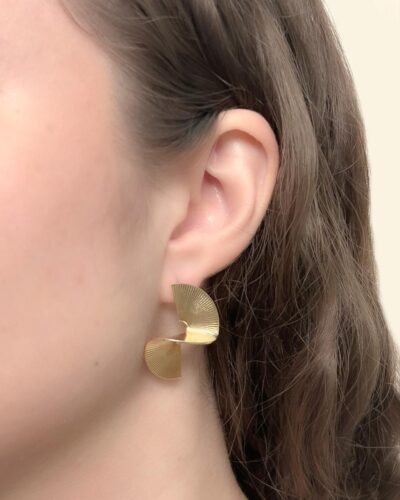 Brinco Torcido Organico Banhado em Ouro 18k