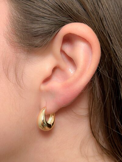 Brinco Argola Gota Lisa P Banhada em Ouro 18k
