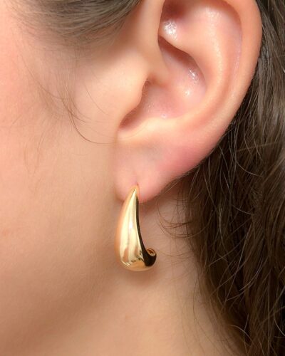 Brinco Gota Lisa Concava Banhado em Ouro 18k