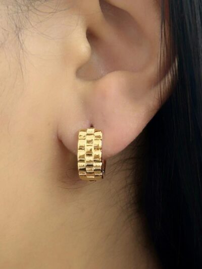 Brinco Argola Trabalhada Banhado em Ouro 18K