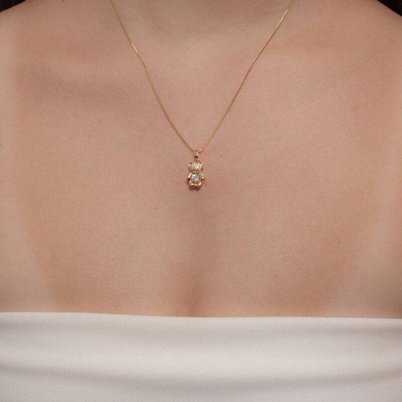Colar Ursinho com Ponto de Luz Cravejado Banhado em Ouro 18k