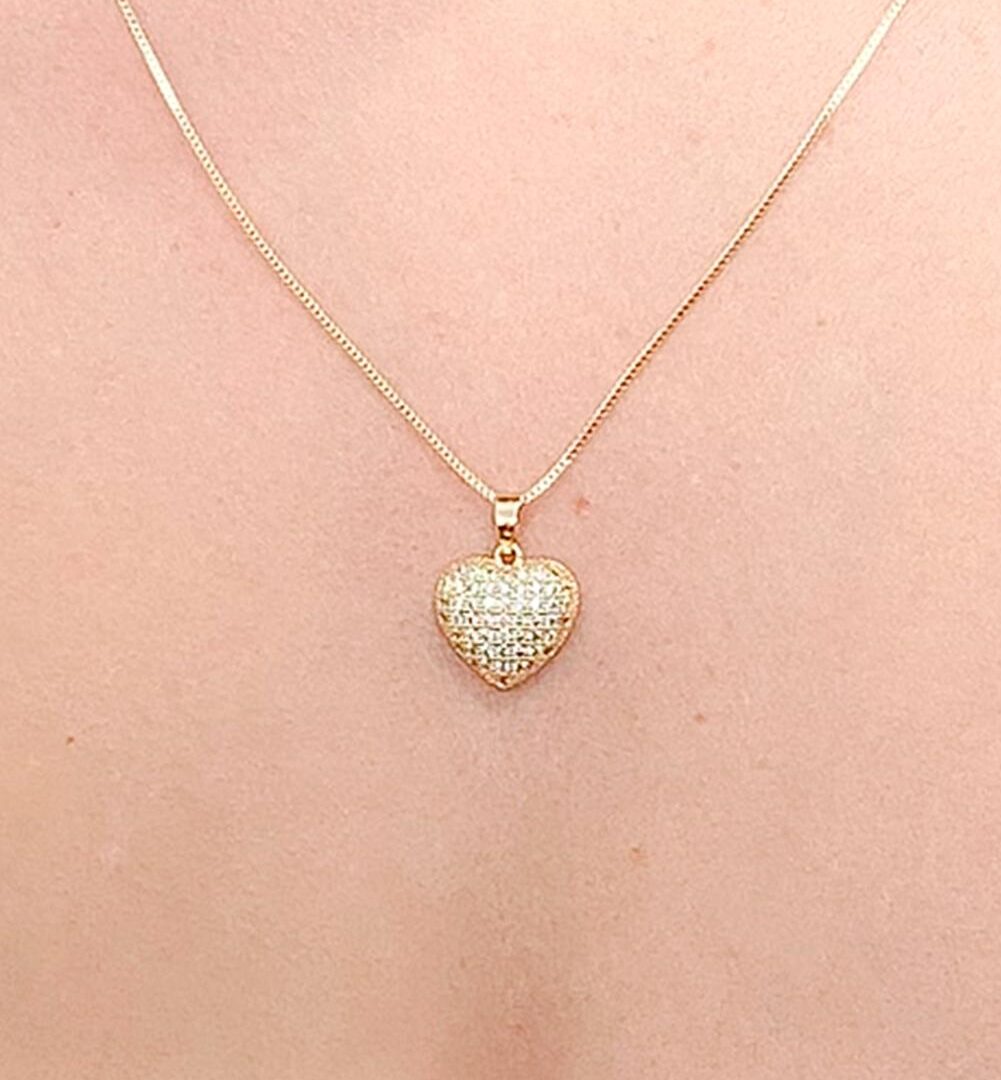 Colar Coração Cravejado Banhado em Ouro 18k