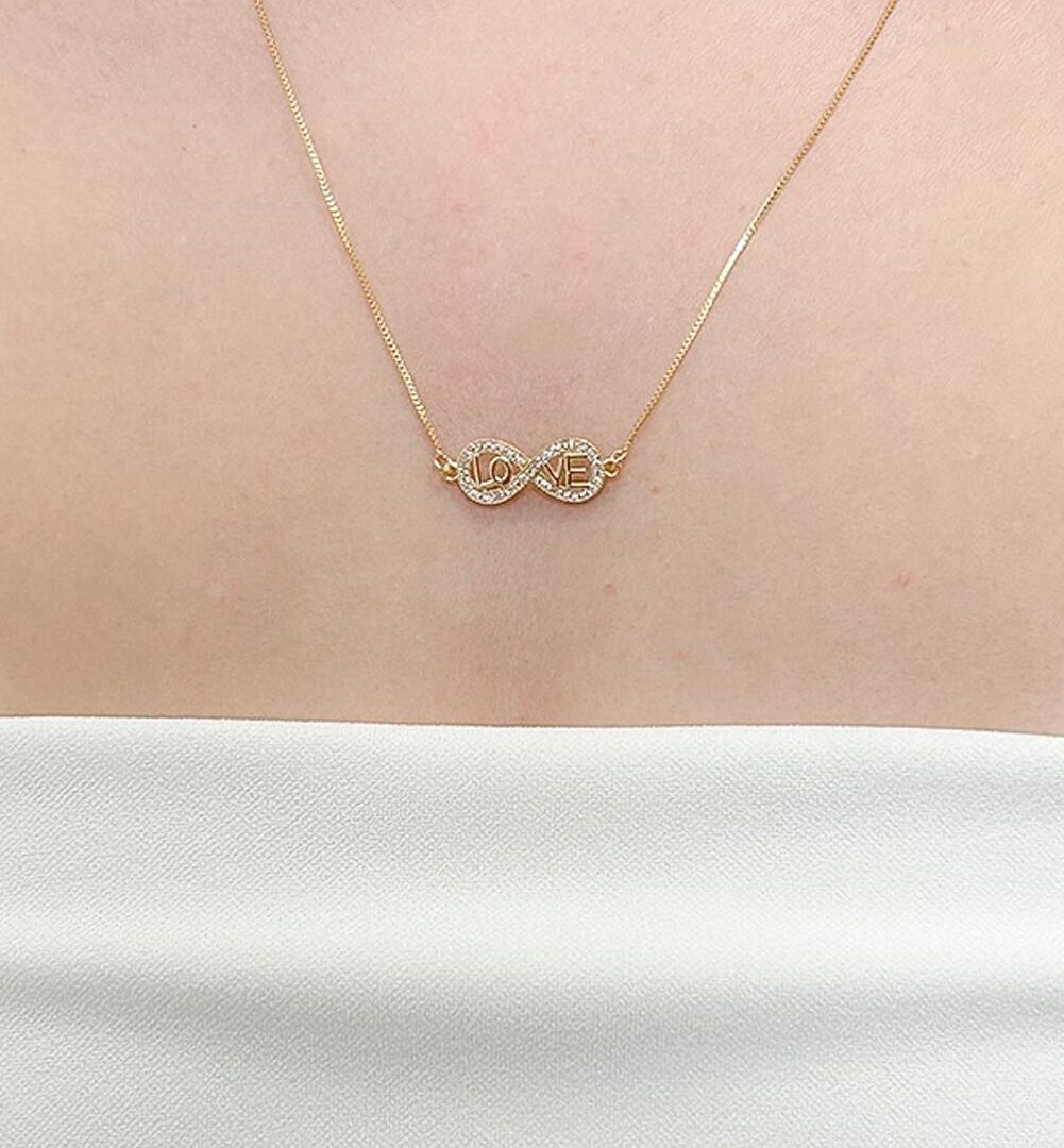 Colar Infinito Love Cravejado Banhado em Ouro 18k