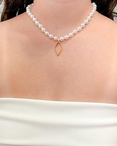 Choker Perola Triangulo Cravejado Banhado em Ouro 18k
