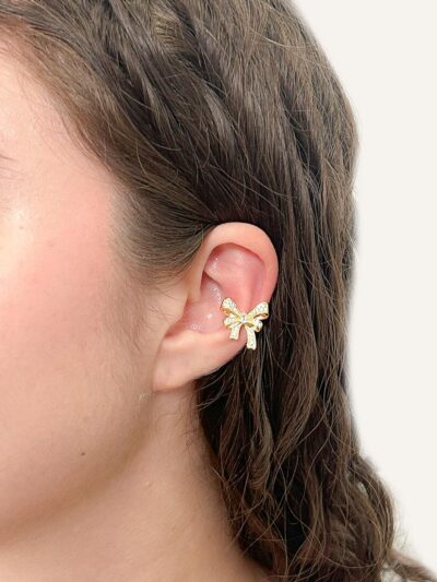 Piercing Laço Cravejado banhado em Ouro 18k