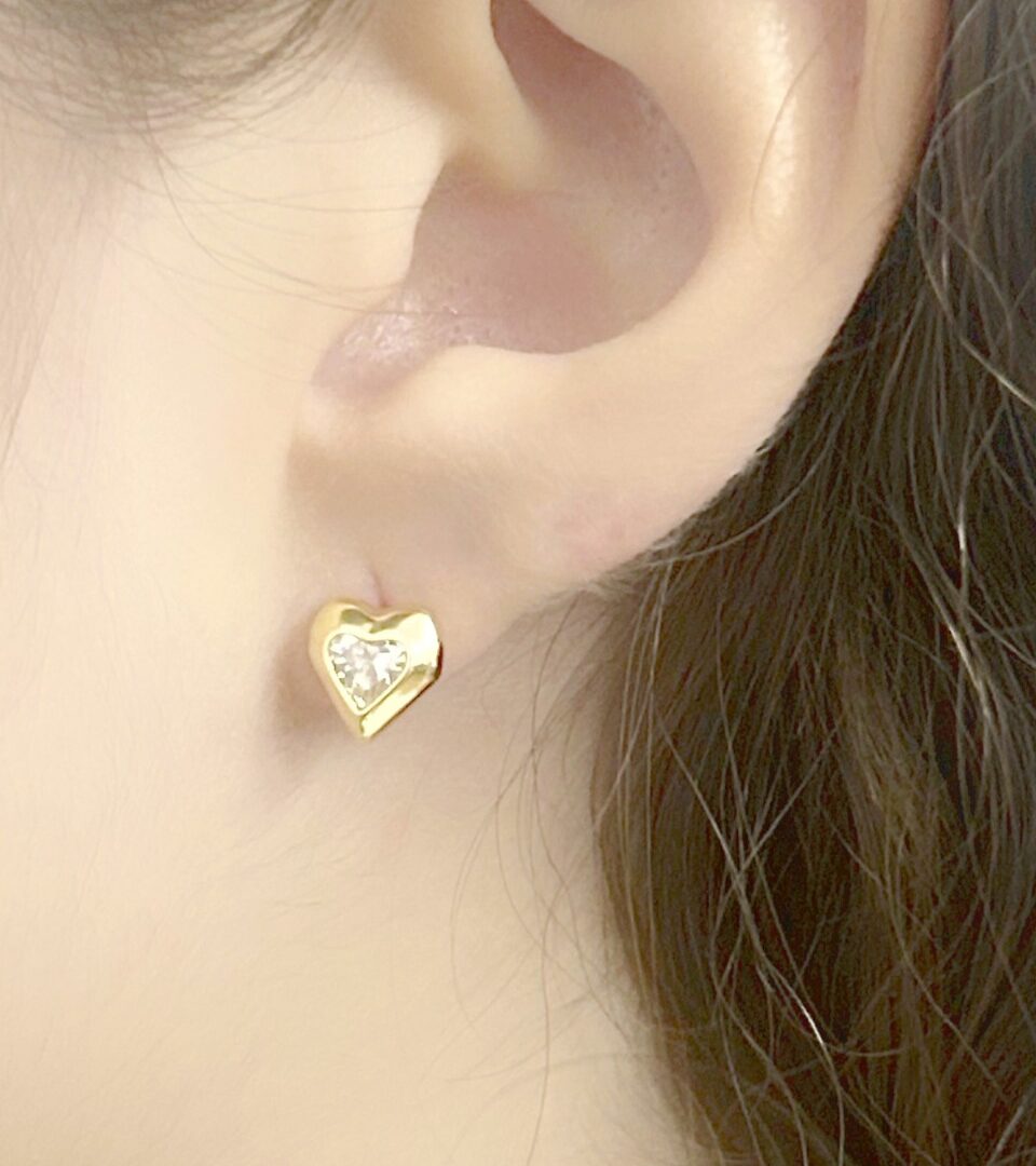 Brinco Dupla Coração Cravejado Banhado em Ouro 18k
