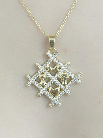 Colar Hexagonal Menina Trabalhado Cravejado Banhado em ouro 18k