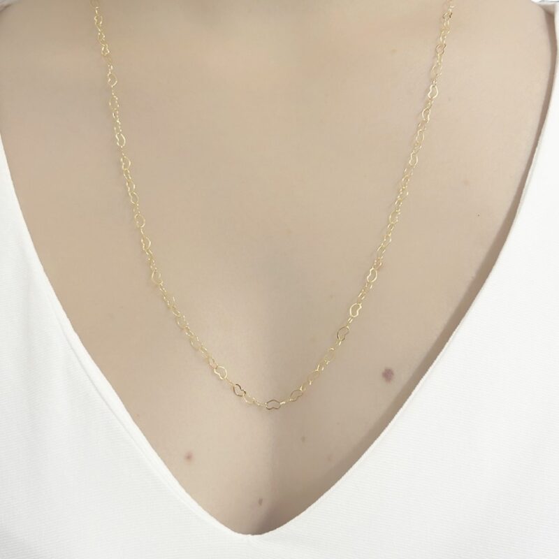 Colar Longo  Mini Coração Banhado em Ouro 18k