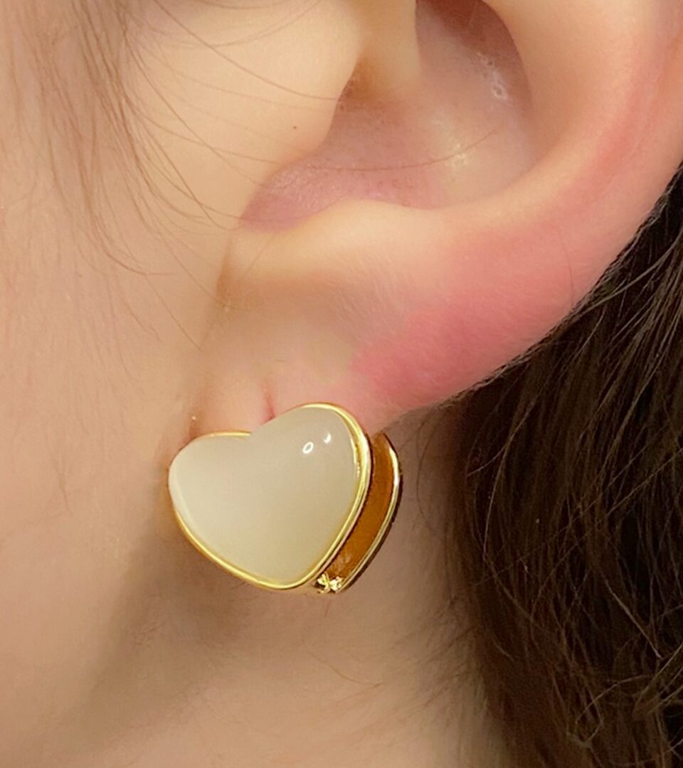 Brinco Click  Coração Trabalhado Banhado em Ouro 18k