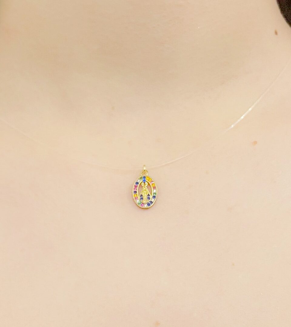 Colar Fio de Nylon NS Cravejado Banhado em Ouro 18k