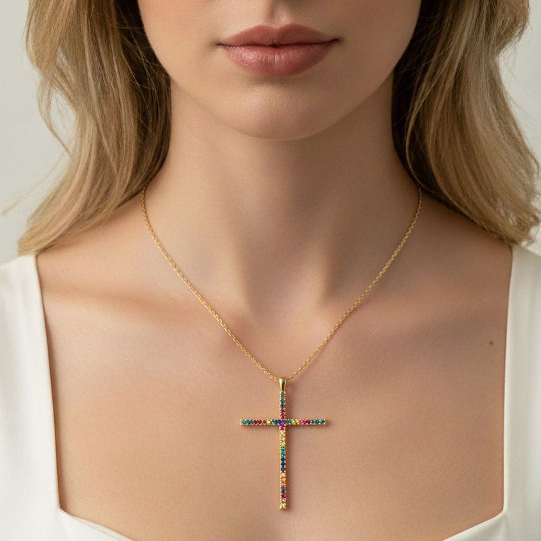 Colar Crucifixo Cravejado Banhado em Ouro 18k