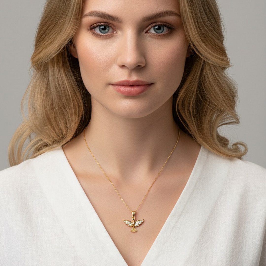 Colar Espirito Santo Cravejado Banhado em Ouro 18k