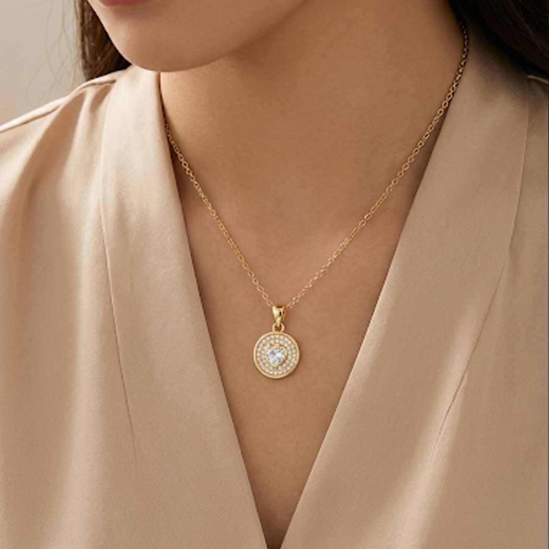 Colar Mandala Coração Cravejado Banhado em Ouro 18k