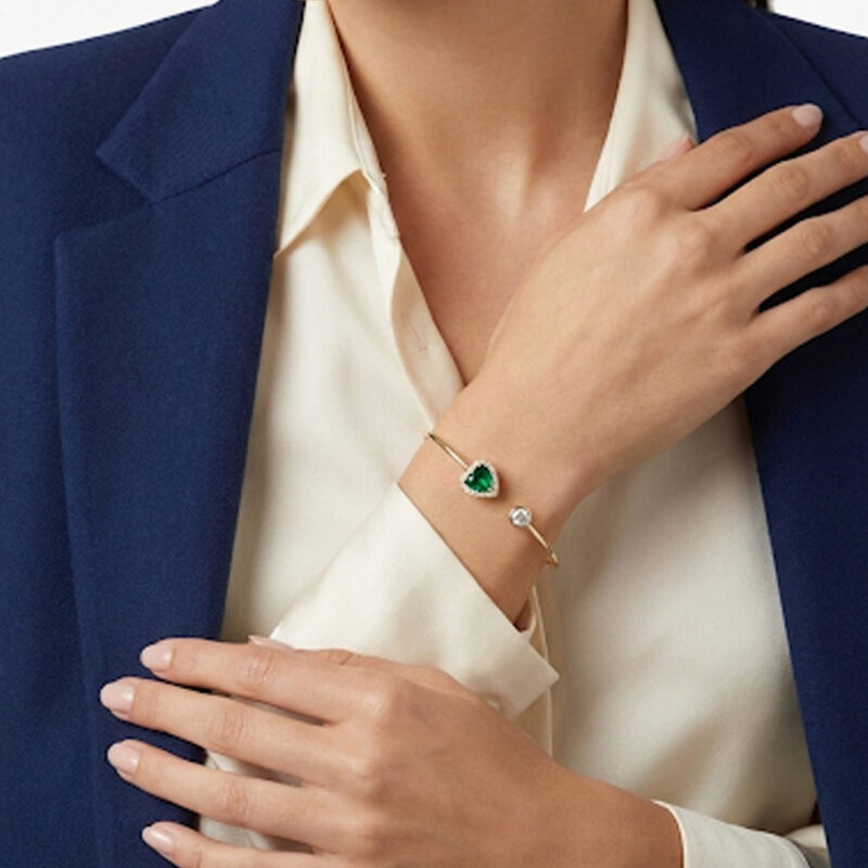 Bracelete Regulavel Coração Ponto de Luz Cravejado Banhado em Ouro 18k