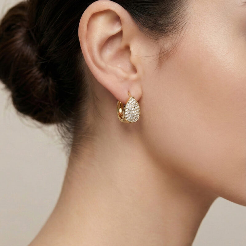 Brinco Argola Gota Cravejado Banhado  em Ouro 18k