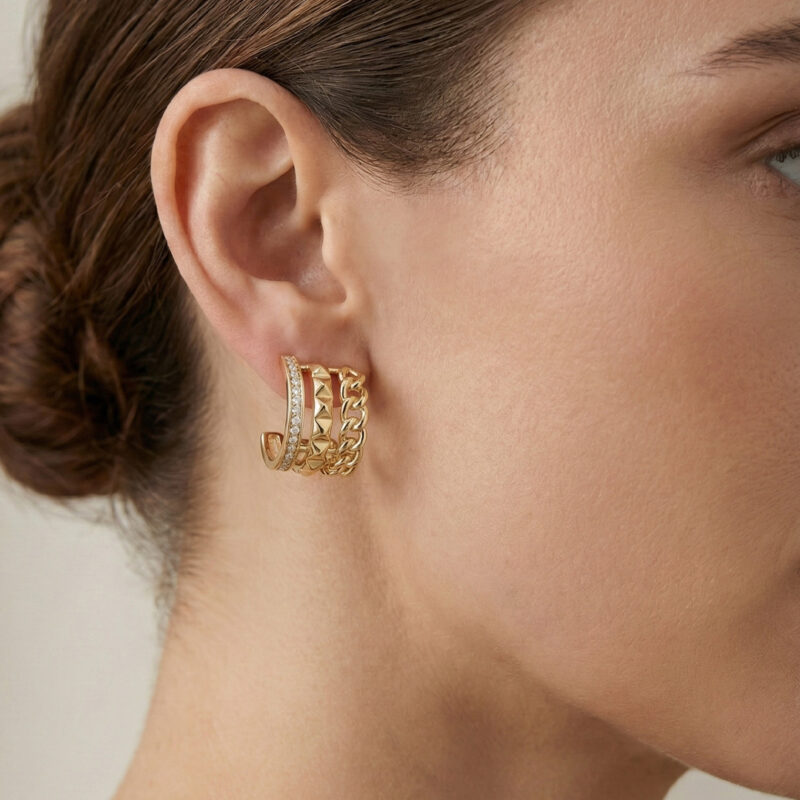 Brinco Triplo Cravejado  Banhado em Ouro 18k