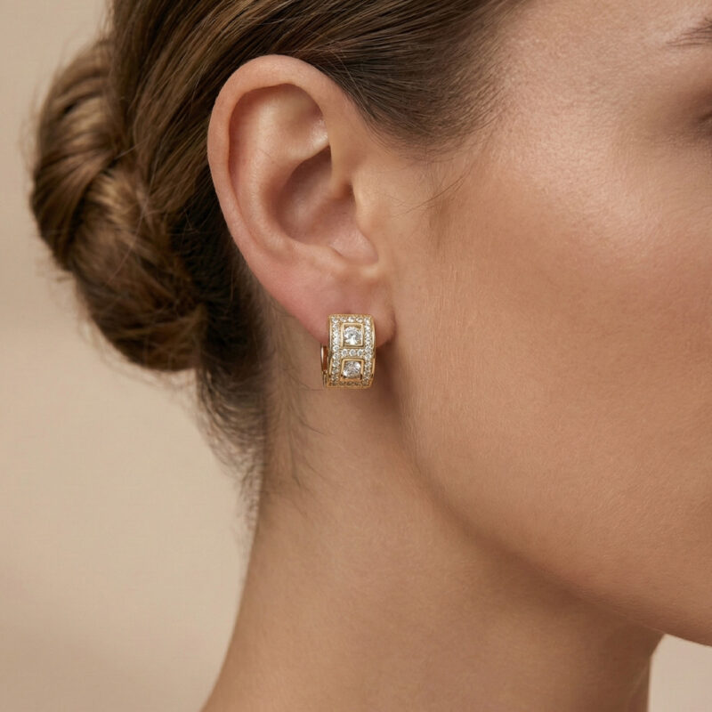 Brinco Argola Trabalhado Cravejado Banhado em ouro 18k