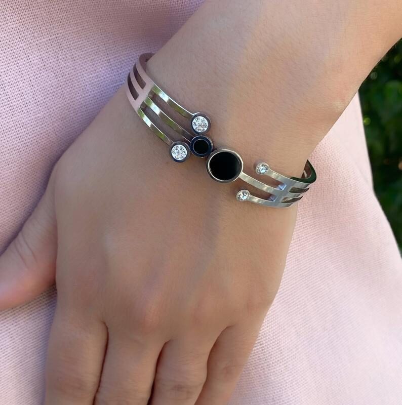 Bracelete Cravejado em Aço