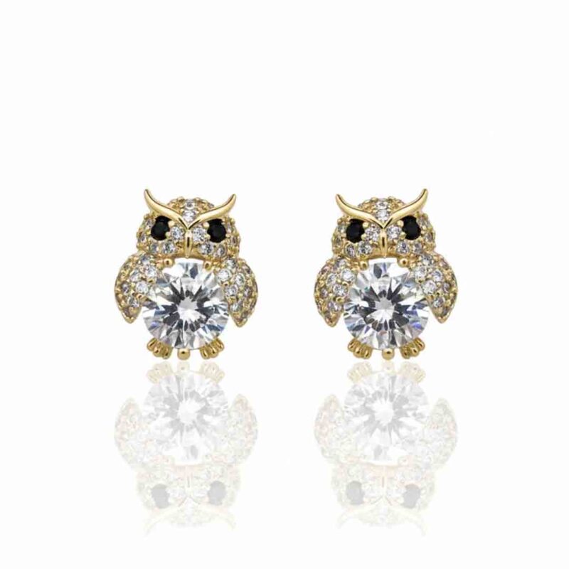 Brinco Coruja Cravejado Banhado em Ouro 18k
