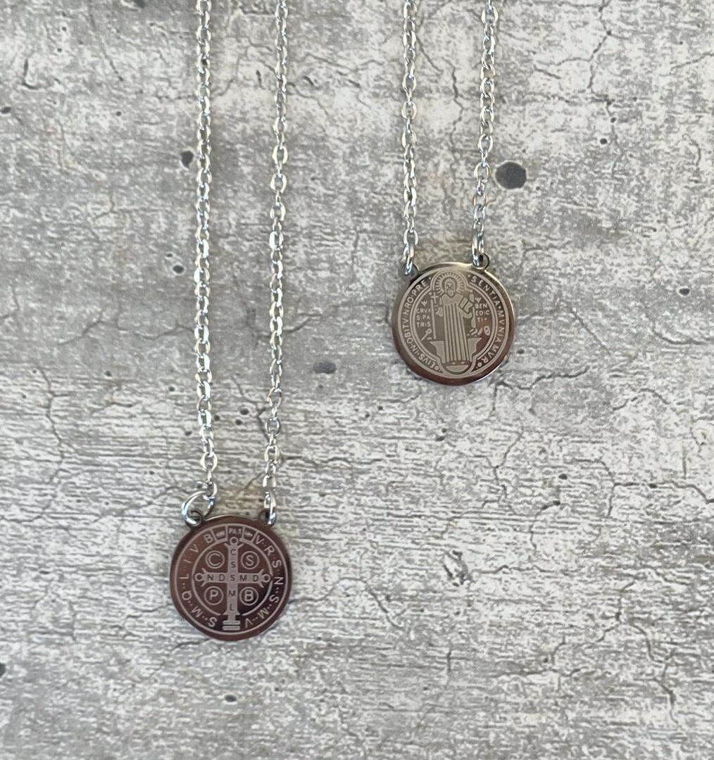 Escapulário São Bento em Aço