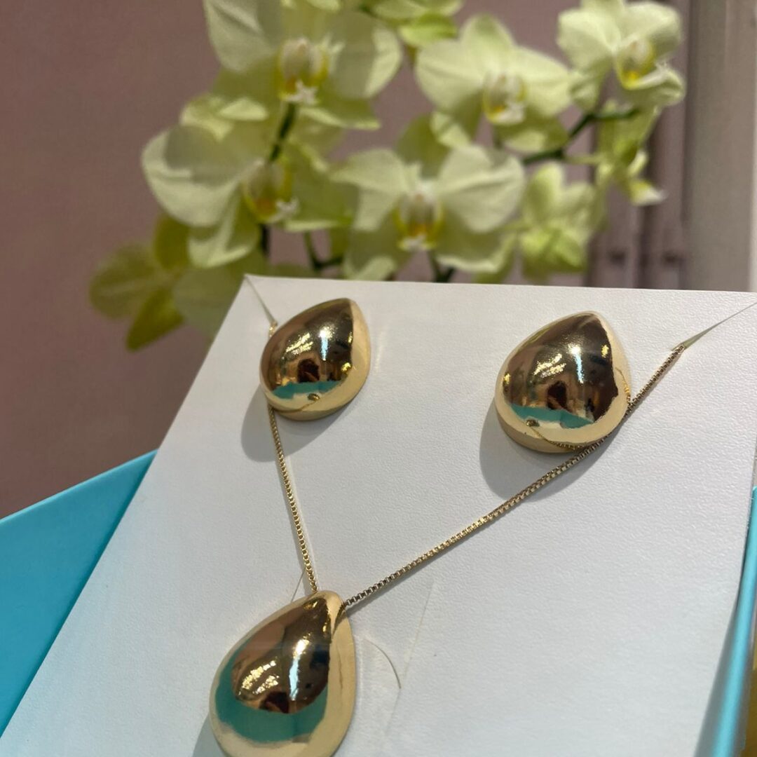 Conjunto Gota Lisa Banhado em Ouro 18K