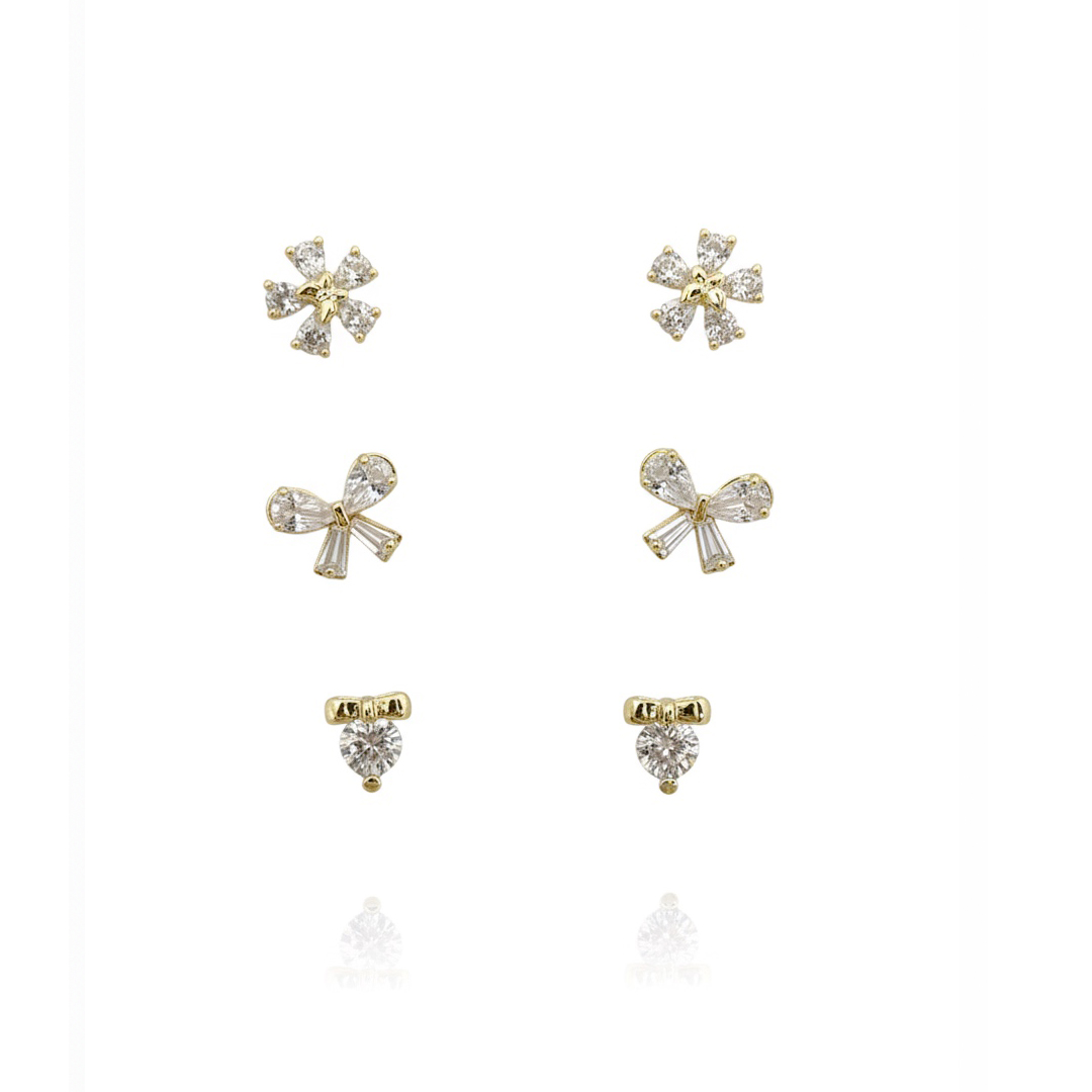 Brinco Trio Flor Laço Ponto de Luz Cravejado Banhado em Ouro 18k