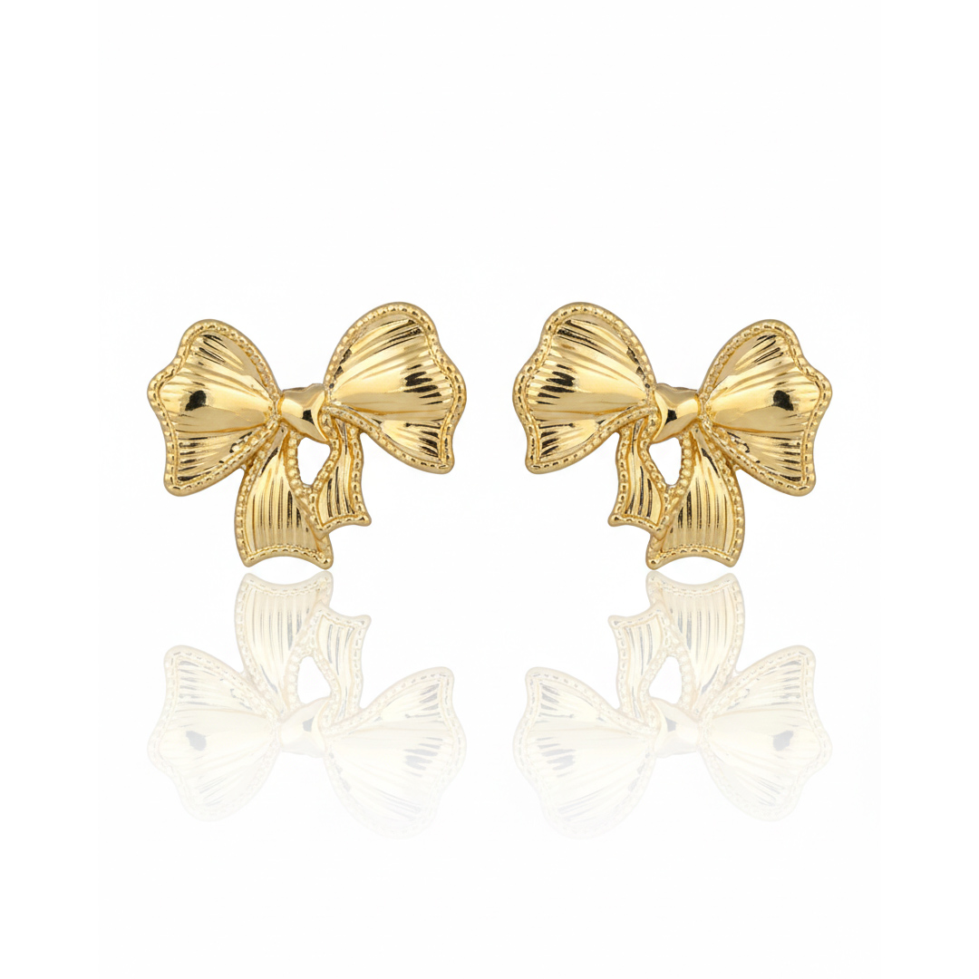 Brinco Laço Trabalhado Banhado em Ouro 18K