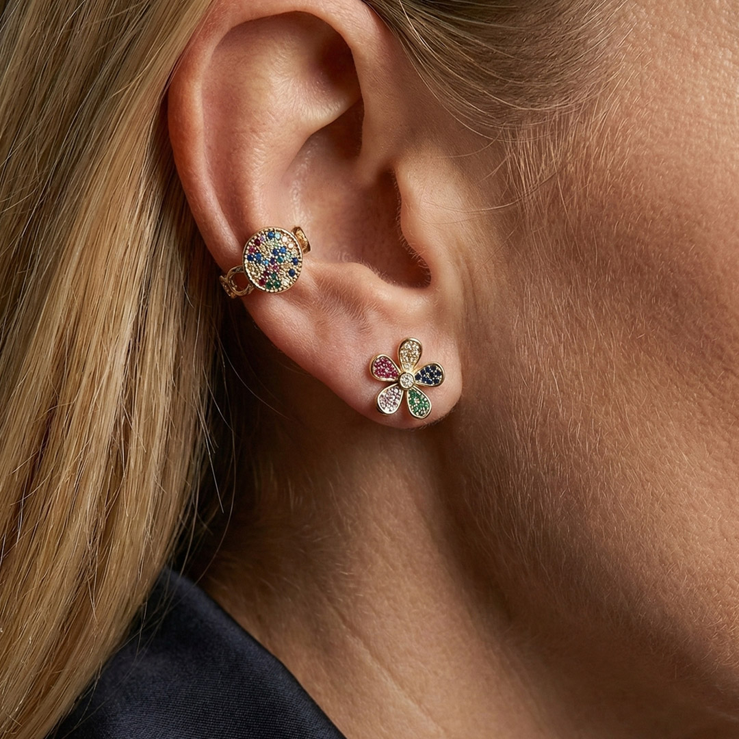 Piercing Circulo Cravejado Banhado em Ouro 18K