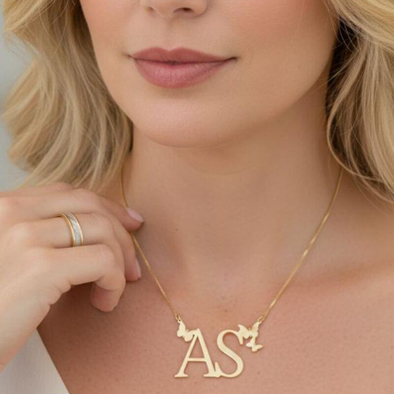 Colar Nome Personalizado com Borboletas banhado em Ouro 18K