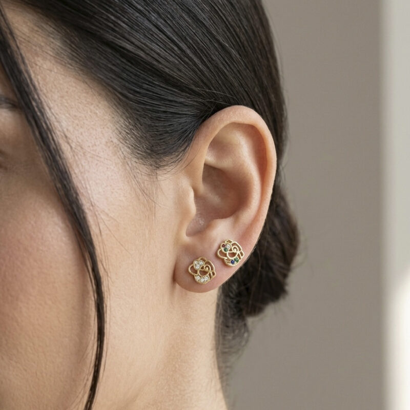 Brinco Dupla Flor Cravejado Banhado em Ouro 18k