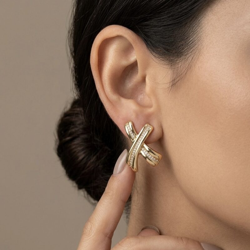 Brinco X Cravejado Banhado em Ouro 18k