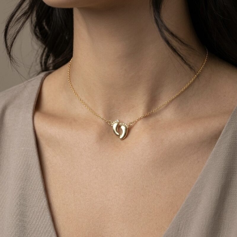 Choker Pezinho Cravejado Banhado em Ouro 18k