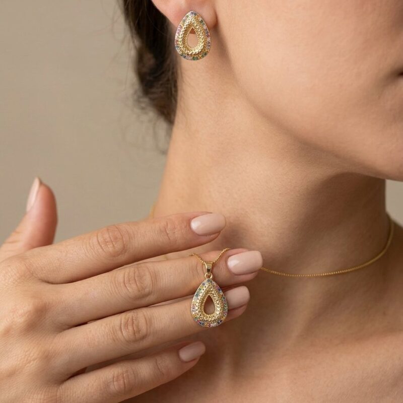 Conjunto Gota Cravejada Banhado em Ouro 18K - Collab Cecília Lucas