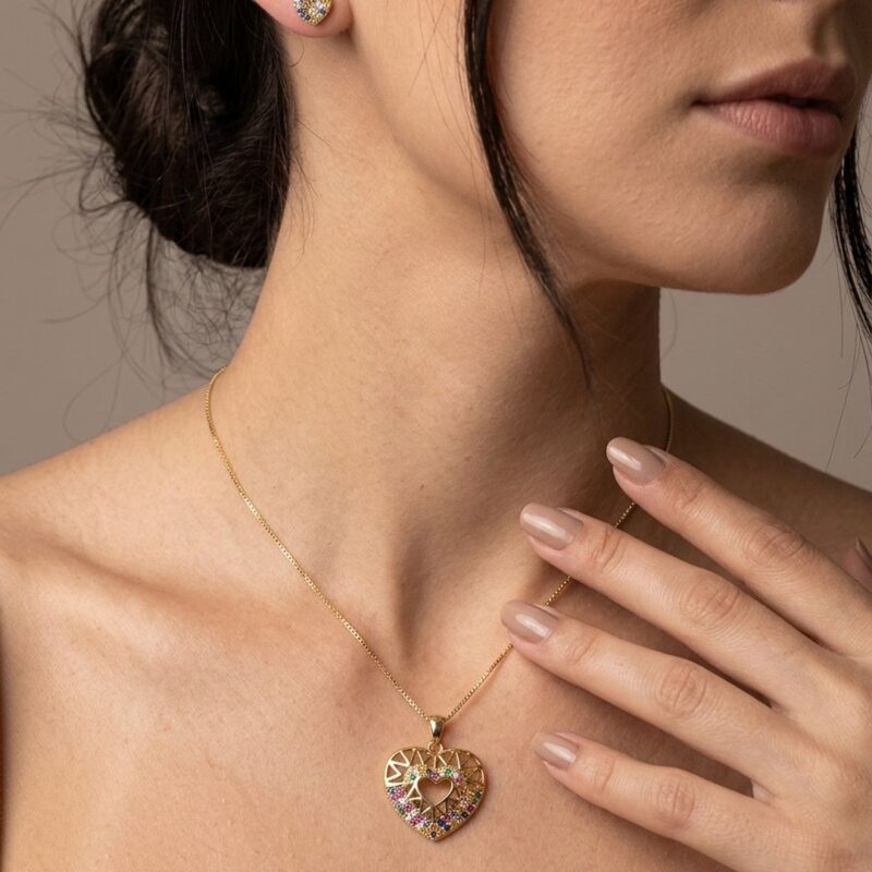 Conjunto Coração Cravejado Banhado em Ouro 18K