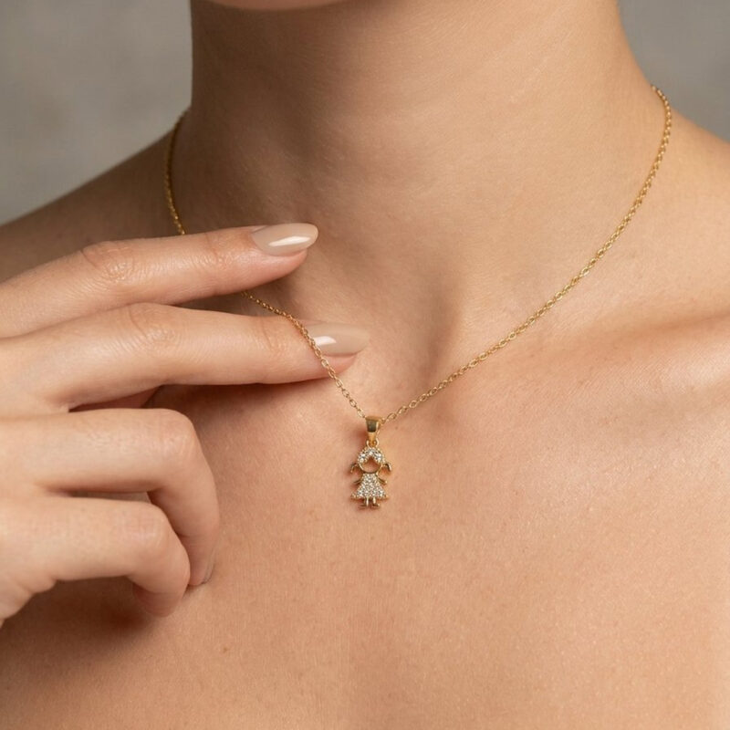 Colar(45 cm + 5 cm) Menina Cravejado Banhado em Ouro 18k