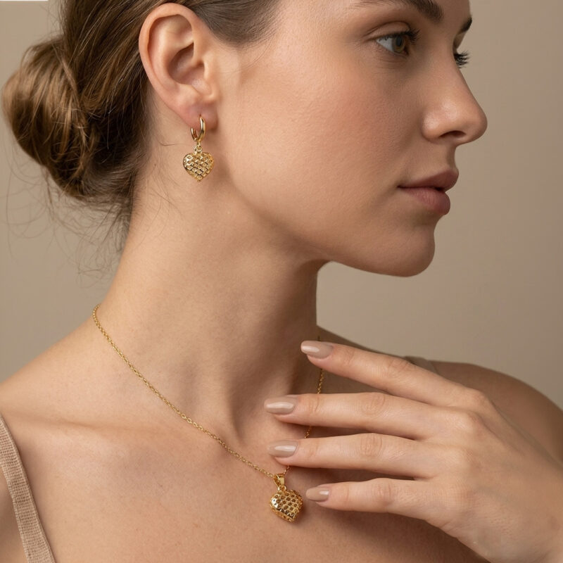Conjunto Coração Minimalista Banhado em Ouro 18k