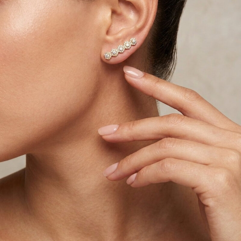 Brinco Earcuff Esferinhas Microcravejado Banhado em Ouro 18k