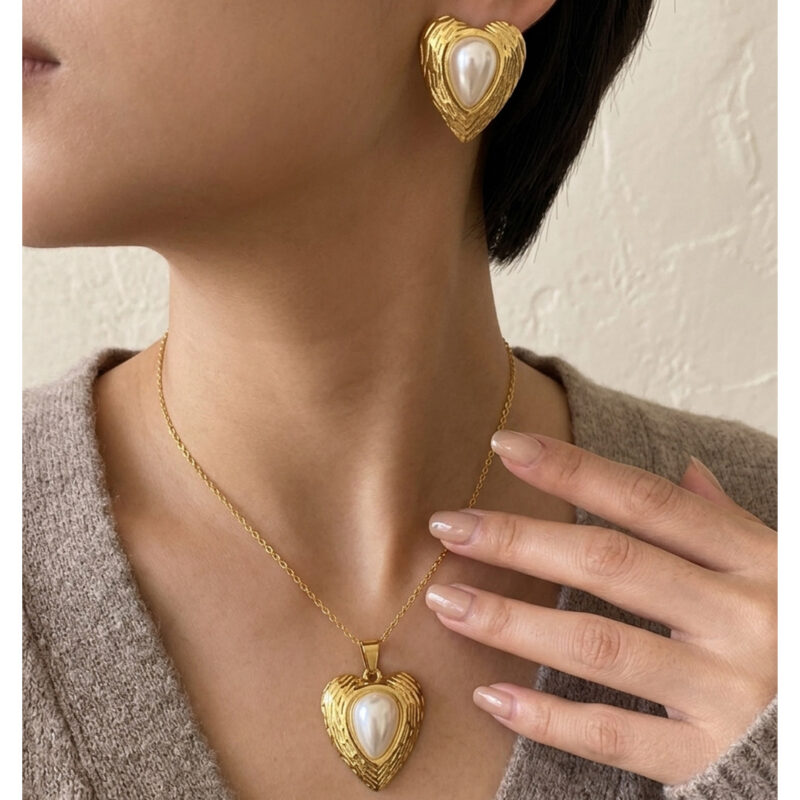 Conjunto Coração Minimalista em Aço