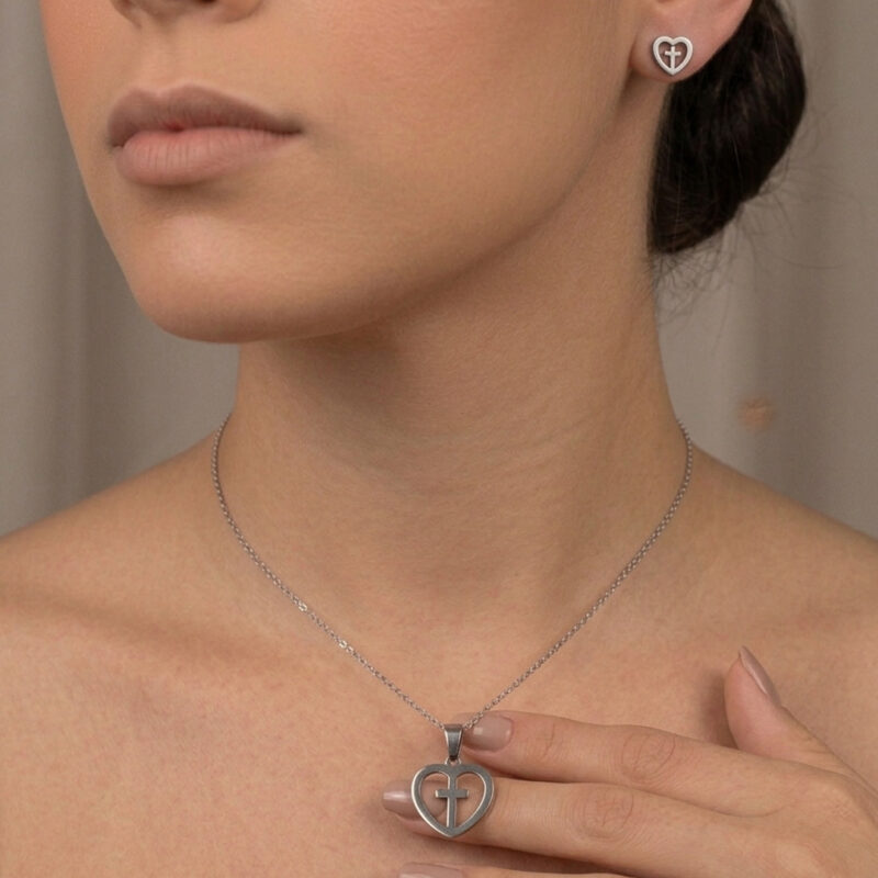 Conjunto Coração/Crucifixo em Aço