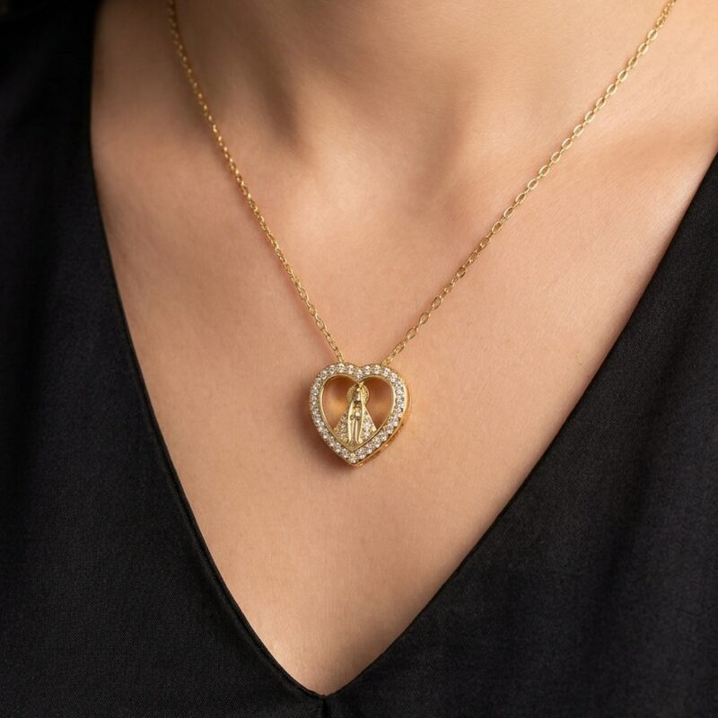 Colar coração cravejado banhado ouro 18k premium atacado