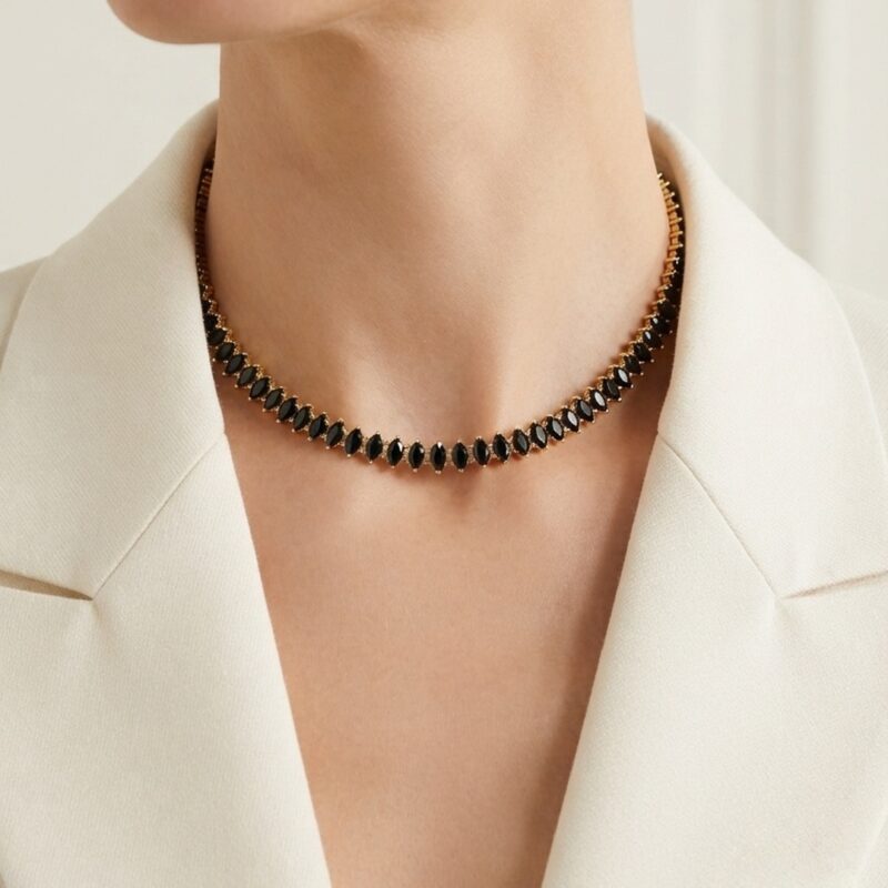 Choker hexagonal cravejado banhado em ouro 18k premium atacado
