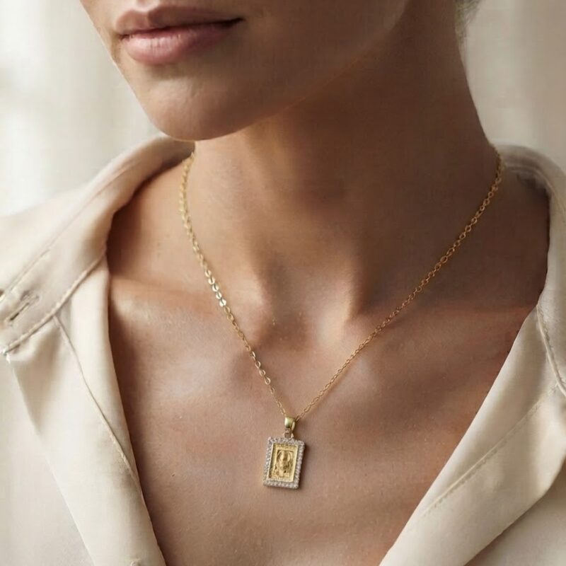 Colar quadrado cravejado banhado ouro 18k, colar ouro premium atacado