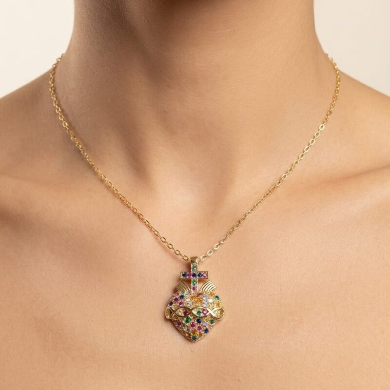 Colar sagrado coração cravejado banhado ouro 18K 45cm mais 5cm
